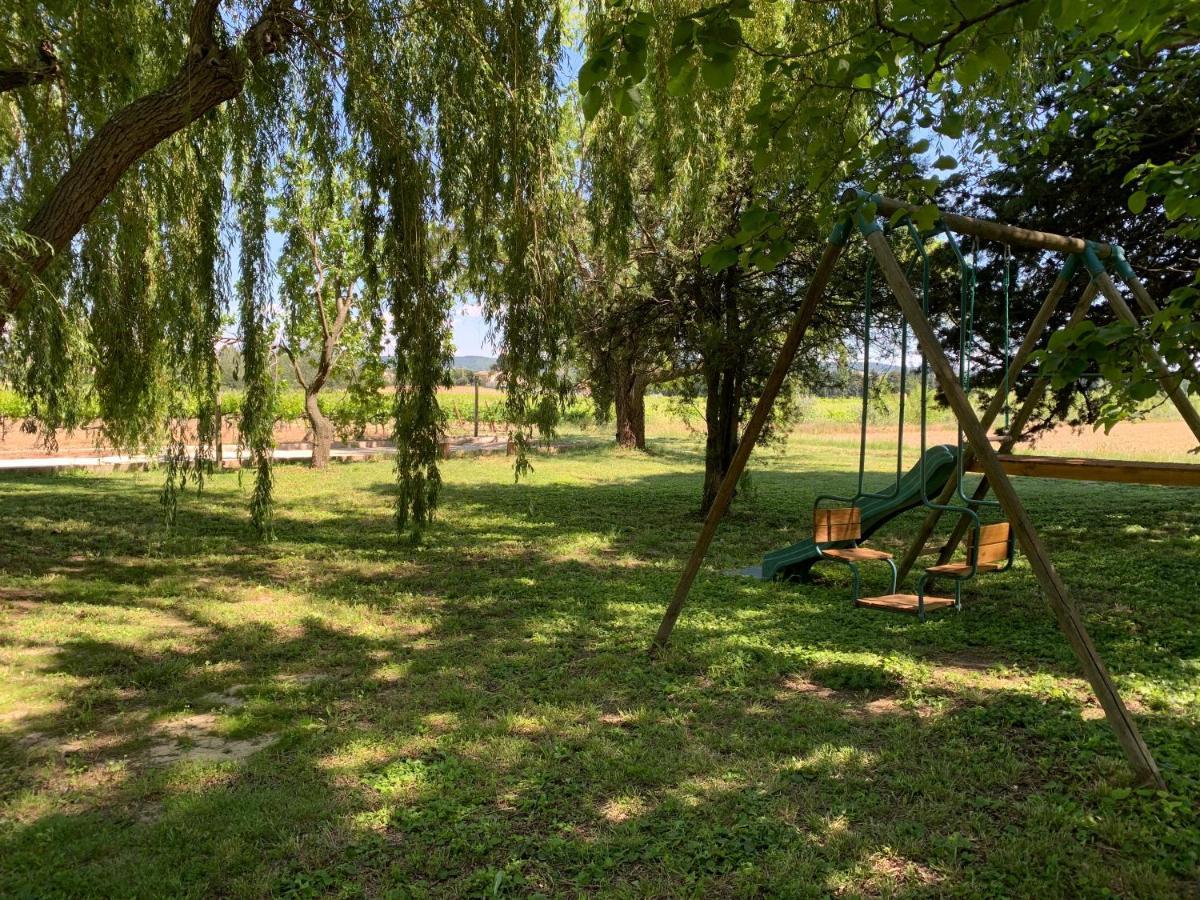 Gites La Ferme De Marguerite Tulette Екстериор снимка